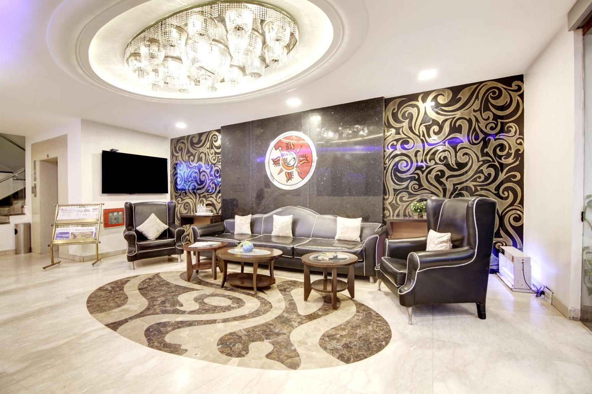 Hotel Good Times Near Ganga Ram Hospital And Karol Bagh Metro دلهي المظهر الخارجي الصورة