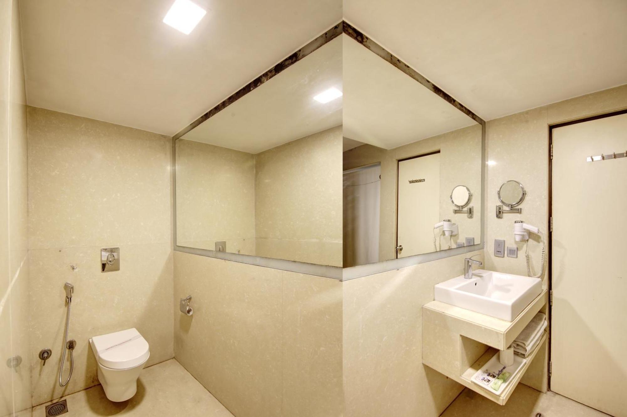 Hotel Good Times Near Ganga Ram Hospital And Karol Bagh Metro دلهي المظهر الخارجي الصورة